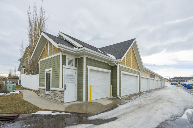 40 Mike Ralph Way SW in Calgary, AB - Building Photo - Building Photo