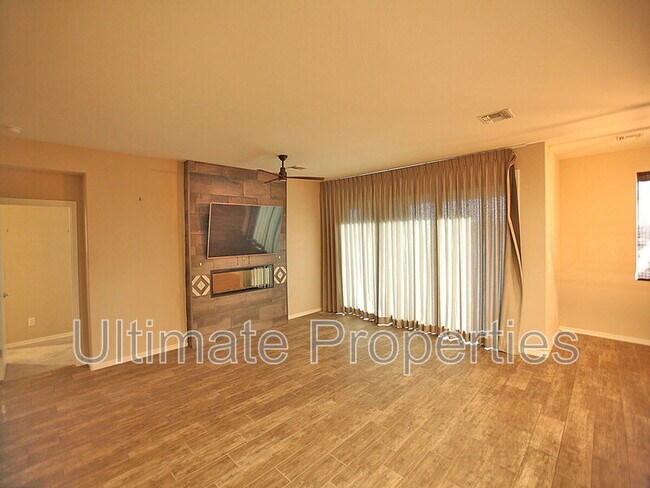 property at 18752 N 51st Dr