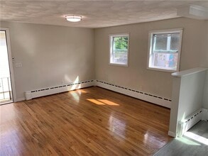 15 Virginia Ave in West Warwick, RI - Building Photo - Building Photo