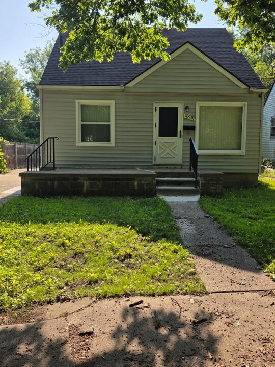18540 Fielding St in Detroit, MI - Building Photo