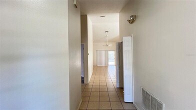 1140 Cedarwood Way in Clermont, FL - Building Photo - Building Photo