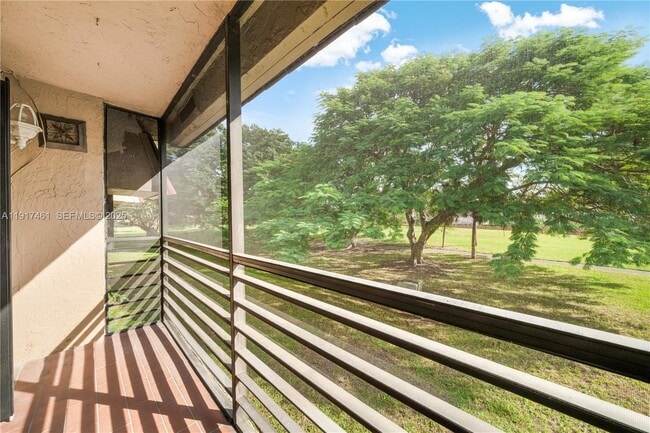 14847 SW 104th St in Miami, FL - Building Photo - Building Photo