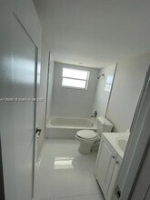 14165 SW 87th St-Unit -D-505 in Miami, FL - Building Photo - Building Photo