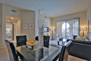 1883 Agnew Rd, Unit 440 in Santa Clara, CA - Building Photo