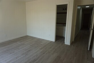 1913 Normal Park Dr in Huntsville, TX - Building Photo - Building Photo