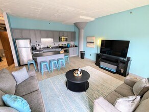 401 W Shoreline Dr, Unit 134 in Sandusky, OH - Foto de edificio - Building Photo
