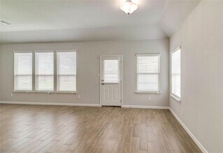 20004 Navarre Terrace in Pflugerville, TX - Building Photo - Building Photo
