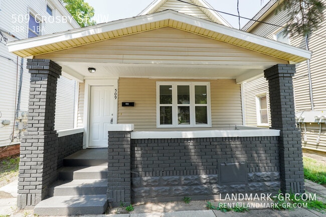 509 Crosby St NW in Grand Rapids, MI - Building Photo - Building Photo
