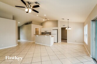 715 Bennington Dr in Lehigh Acres, FL - Building Photo - Building Photo