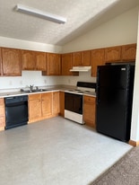 2257 Shamrock Ln in Troy, OH - Building Photo