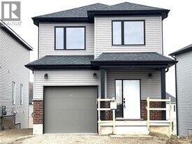 375 Benninger Dr in Kitchener, ON - Building Photo