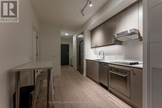 9-209 Tecumseth St. in Toronto, ON - Building Photo - Building Photo