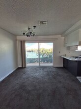 12012 Sterling Hill Ln in Lakeside, CA - Building Photo - Building Photo