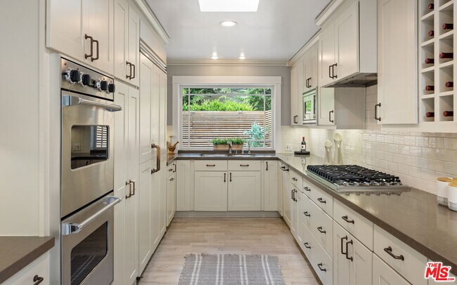 9520 Gloaming Dr in Beverly Hills, CA - Building Photo - Building Photo