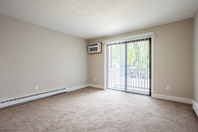 Crossroads Apartments in Wyoming, MI - Foto de edificio - Interior Photo