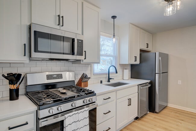 834 Oregon St in Racine, WI - Building Photo - Building Photo