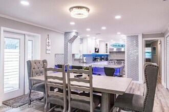 280 S Atlantic Ave in Cocoa Beach, FL - Building Photo - Building Photo