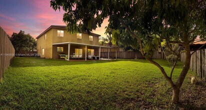 8741 SW 212th Terrace in Cutler Bay, FL - Building Photo - Building Photo