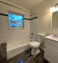 9180 N Lilley Rd, Unit Apt B in Plymouth, MI - Building Photo - Building Photo