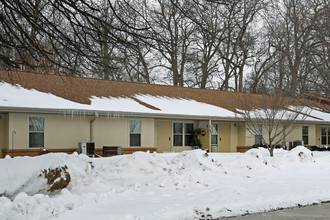 Hope Manor in Toledo, OH - Building Photo - Building Photo