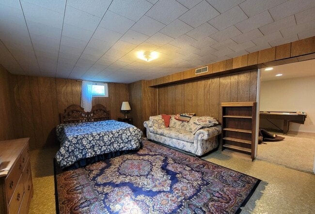 207 W Fir Ave in Osburn, ID - Building Photo - Building Photo