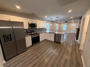 1008 Clary's Dr in Suffolk, VA - Building Photo - Building Photo