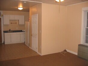 299 W 31st St in Baltimore, MD - Building Photo - Building Photo