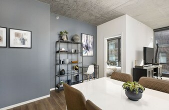 54 E 14th St in Chicago, IL - Building Photo - Building Photo