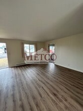 1855 L St in Springfield, OR - Building Photo - Building Photo