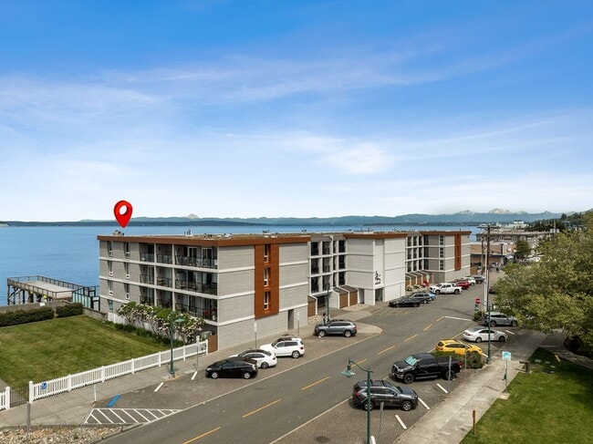 property at 610 Front St