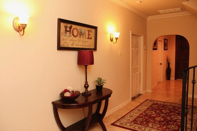 6324 Fairdale Ln in Houston, TX - Building Photo - Building Photo