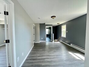 14 Blackhall St in New London, CT - Building Photo - Building Photo