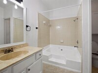 17641 Red Oak Dr photo'