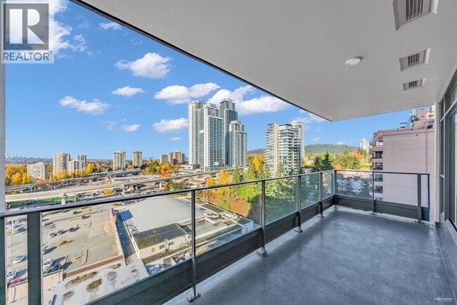 property at 450-450 Westview St