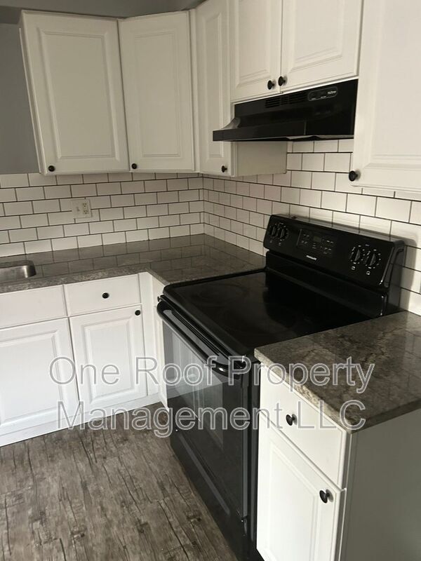 5304 Ditzler Ave in Raytown, MO - Building Photo - Building Photo