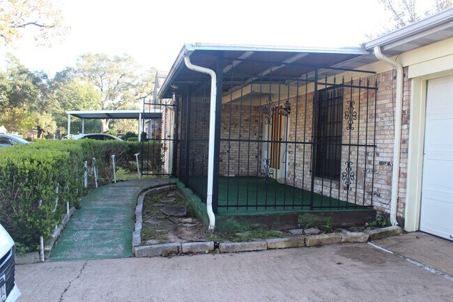 3911 Bethel Blvd in Houston, TX - Building Photo - Building Photo