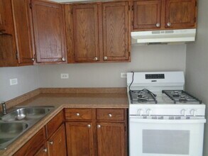 5720 108th St in Chicago Ridge, IL - Building Photo - Building Photo