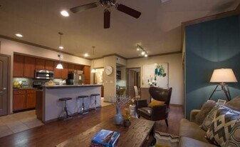 24333 Cinco Terrace Dr in Katy, TX - Building Photo