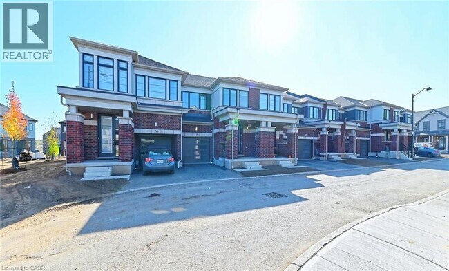 15 Blacklock St in Cambridge, ON - Building Photo - Building Photo