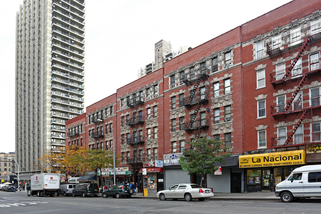 1344-1346 Saint Nicholas Ave in New York, NY - Foto de edificio