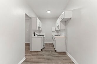 722 Maine Ave in Long Beach, CA - Building Photo - Building Photo