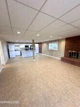 3190 Coronado Way, Unit 1-1120 in Reno, NV - Foto de edificio - Building Photo