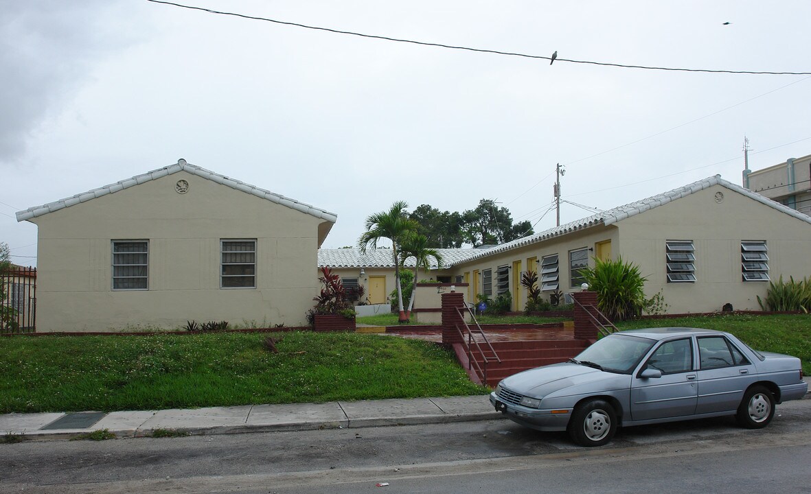 430 SW 6th Ave in Miami, FL - Building Photo