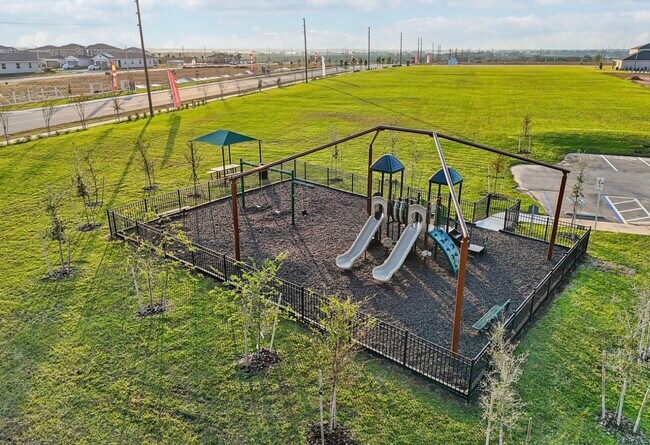 3255 Carnation Ave in Haines City, FL - Building Photo - Building Photo