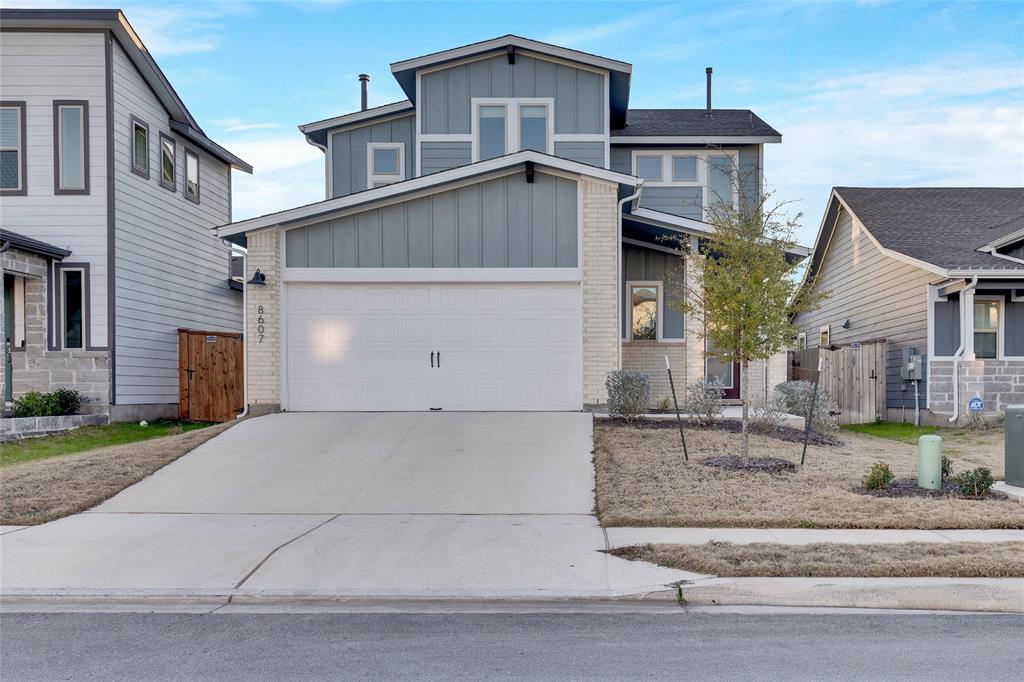 8607 Cottage Rose Dr in Austin, TX - Building Photo
