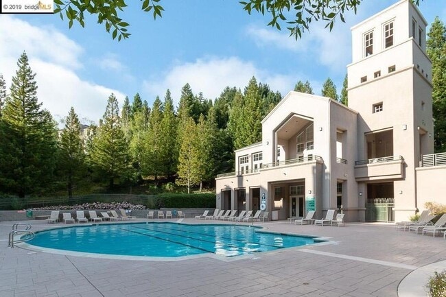 property at 280 Caldecott Ln