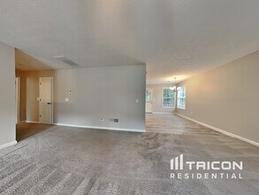 1206 Oakland Dr in Monroe, GA - Building Photo - Building Photo