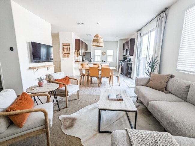 1097 E Ascent St in Tucson, AZ - Building Photo - Building Photo