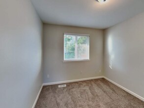 14924 Austin Ave SE in Monroe, WA - Building Photo - Building Photo