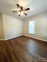 711 S Jackson St in Salisbury, NC - Foto de edificio - Building Photo